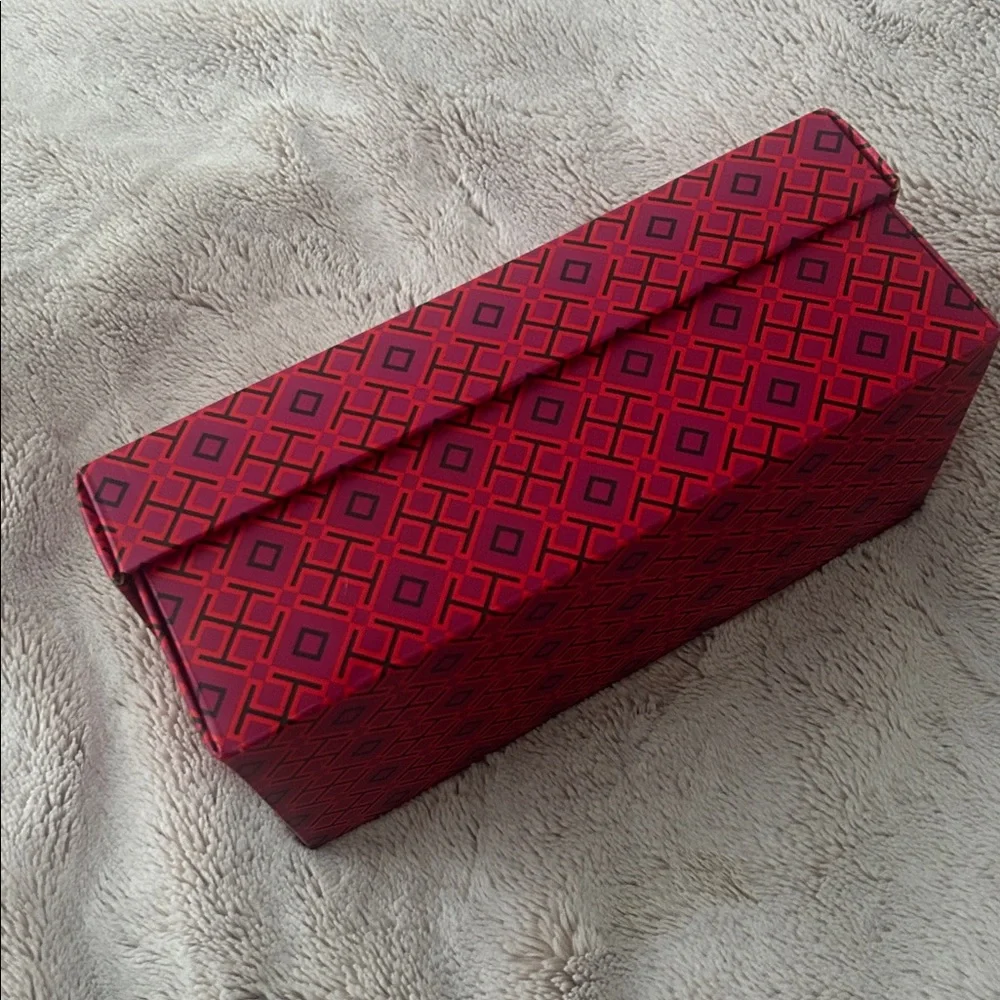 Tory Burch excellent size
